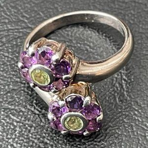 Elegant Purple and Green Gemstone Ring